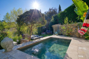 Comme une maison golf de Saint Tropez 3 pièces avec piscine et jardin